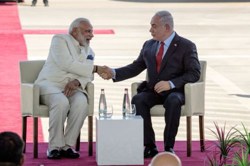 等了70年以色列迎來了熱情的印度總理