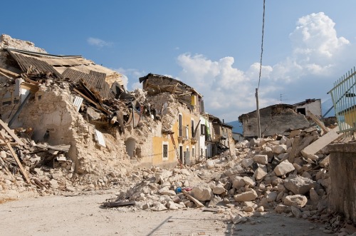 地震中倒塌的房屋