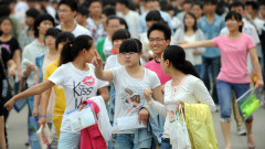 中国老师携众考生作弊美国高考“有组织犯罪”(图)