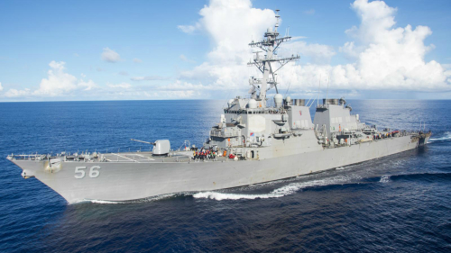 美國海軍勃克級飛彈驅逐艦「馬侃號」（USS John S.McCain）。（圖片來源：美國海軍） 