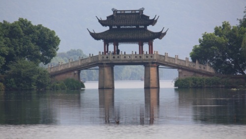 “最忆是杭州”——图为杭州西湖一景