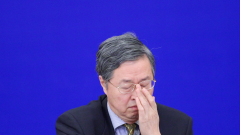 周小川這時發表措辭嚴厲的文章有何深意(圖)