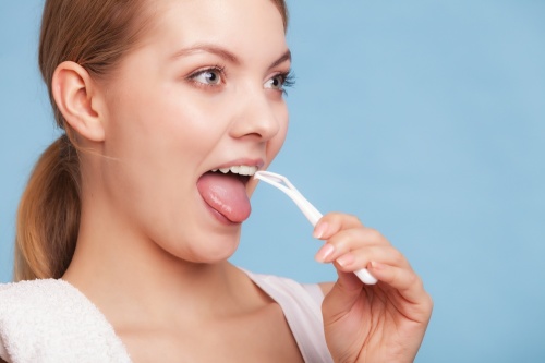 刷牙前检查一下舌头，可以看出体内是否有湿气。