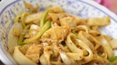微信风靡华人“灰色生意”北美盛行(图)