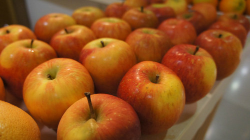 苹果降火排毒，有助减肥。