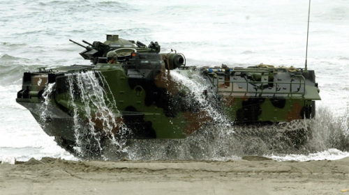 臺灣海軍陸戰隊的AAV7兩棲突擊車，是搶灘攻擊的重要車種。 