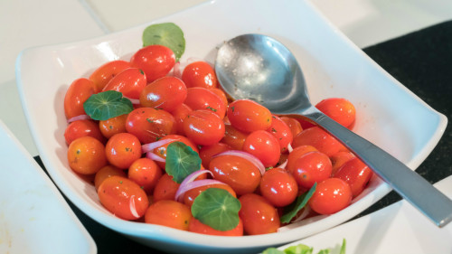 夏天極品開胃菜，來一盤醋漬番茄吧！