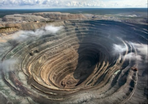 俄羅斯米爾鑽石礦場