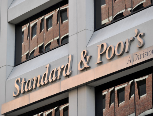 標準普爾公司（S&P）週四宣布下調中國主權信用評級