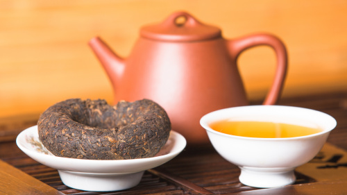 方舟子日前撰文称普洱茶可致癌，在云南茶叶圈引起轩然大波