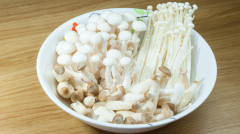 美容宝典：12种食物帮助女人青春美丽(组图)