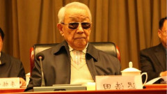 江澤民死對頭中共軍頭遲浩田十九大前露面(圖)