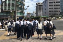 对比日本家庭中国父母为何活得这么累(图)