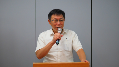 近日，大陆党媒央视力挺现任台北市长柯文哲，引发外界联想。