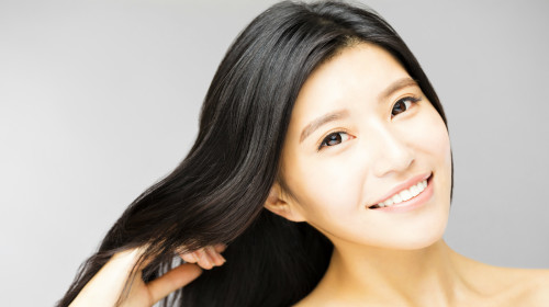 每天平均会有50～100根数量不定的脱发，这是头发新陈代谢中正常的反应。