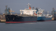 向朝鲜运油中国港船巴拿马船都有份(图)