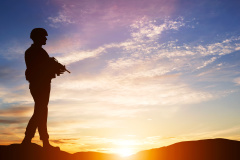 吃狗肉挡仕途一位退役军官的悔悟(图)