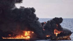東海「桑吉」突爆燃下沉現場濃煙高達1000米(圖)