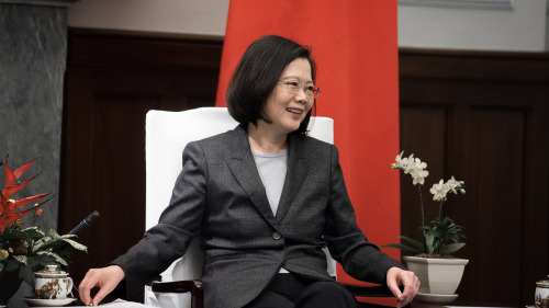 台湾总统蔡英文上任以来，首次接受本岛电视媒体专访。