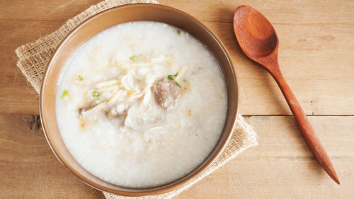 粥是米煮成，可以養生延年，很適於體質虛弱者。