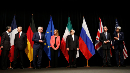 美國總統川普(Donald Trump)1月12日就伊朗核子協議向英國、法國及德國諸國下最後通牒，要求各方修正協議中的缺陷。圖為伊朗核子協議於維也納達成時的場景。(16:9)