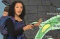 辣媽!美國女主播背娃上陣播報天氣(圖)
