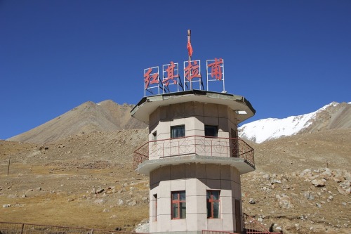 中國為什麼緊緊抓住新疆？