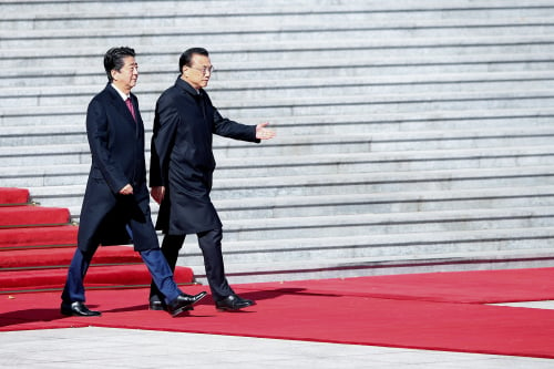 日本首相安倍晋三于10月25日至27日访问北京。