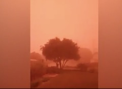 血色天空籠罩大地罕見沙塵暴襲擊南非(組圖視頻)