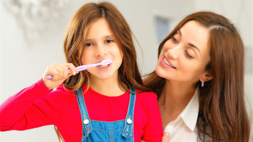 刷牙时总是感觉恶心干呕，可能是身体出现异常。