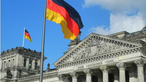 德国宣布中止与香港的引渡协议。图为德国国旗。