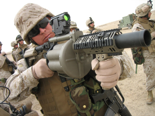 美國海軍陸戰隊武器裝備之一——M32A1多發榴彈發射器。