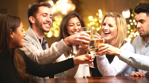 男人喝酒過度，不僅會有肝病產生，還會對身體造成很多問題。