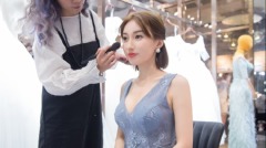 20岁少男坠楼牵出选美亚军雇人残杀下属(组图)