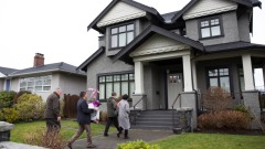 法媒：孟晚舟們在美加安家的好理由(圖)