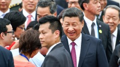 常万全也向他敬礼港媒：习近平老保镖换了(组图)