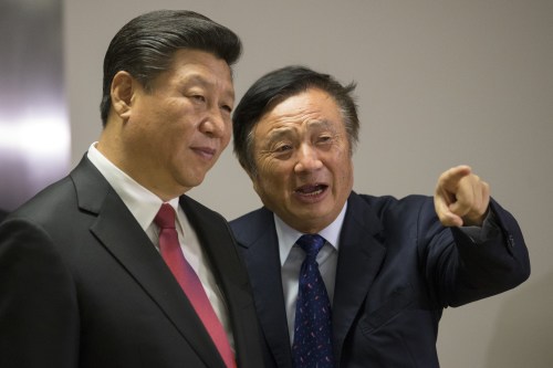2015年10月21日，华为创办人兼总裁任正非向中国国家主席习近平展示伦敦华为的办公室