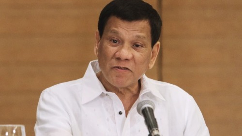 2018年2月9日，菲律賓總統杜特爾特在南部棉蘭老島達沃市舉行的記者招待會上發表講話。