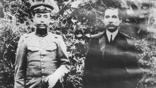 孙中山先生与阎锡山1912年9月19日在太原留影。