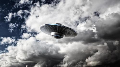 不明飛行物體（UFO）