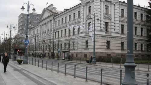 立陶宛首都維爾紐斯的前克格勃大樓，目前是共產黨迫害和蘇聯佔領紀念館。（美國之音白樺拍攝）