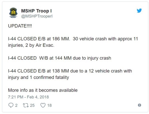 美密蘇里州高速發生30車和12車連環撞
