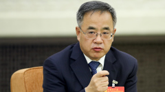 胡春华被削兼职后进高校向习表忠