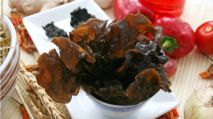 黑木耳營養豐富這樣吃會出人命(圖)
