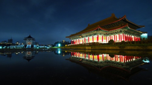 台北中正纪念堂夜景