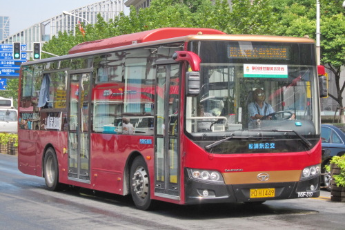 上海浦东公交车