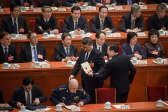 习近平为大秘撑场要管住两个中央原来真有事(图)