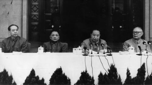 汪东兴是邓小平的恩人，最终却被邓赶下了政治舞台。