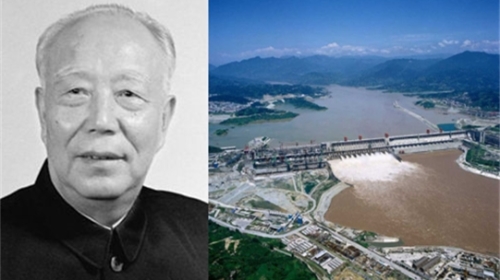 三峡工程的后果祸害中华民族子孙万代，图为万里与三峡大坝。