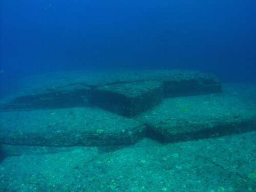 日本海底遗迹另一個亚特兰蒂斯？